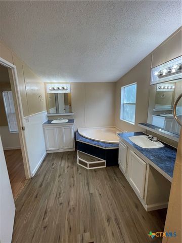 629 Buck Trail, Canyon Lake, TX 78133