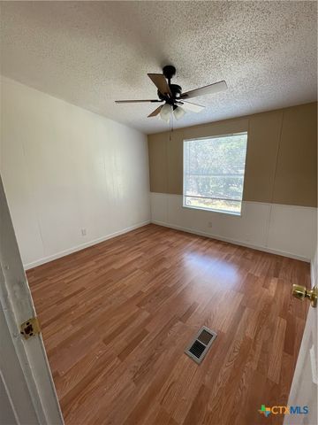 629 Buck Trail, Canyon Lake, TX 78133