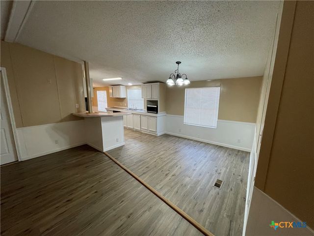 629 Buck Trail, Canyon Lake, TX 78133