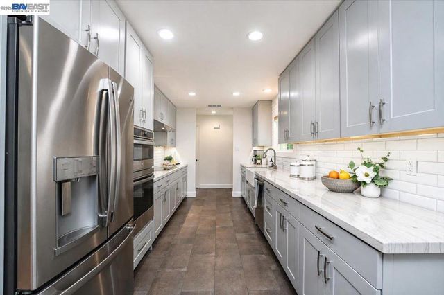 3360 Doyle Rd, Oakley, CA 94561
