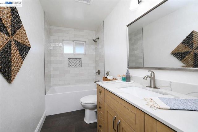 3360 Doyle Rd, Oakley, CA 94561
