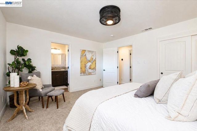 3360 Doyle Rd, Oakley, CA 94561