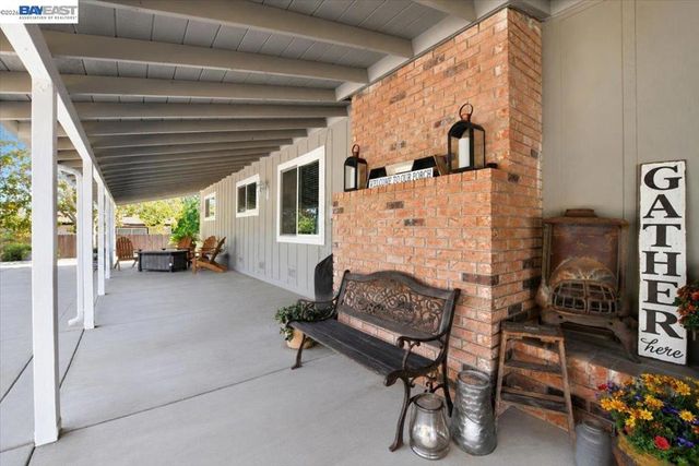 3360 Doyle Rd, Oakley, CA 94561