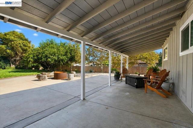 3360 Doyle Rd, Oakley, CA 94561
