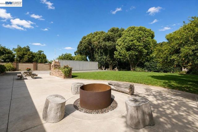 3360 Doyle Rd, Oakley, CA 94561