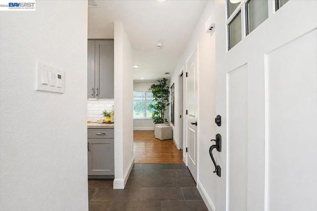 3360 Doyle Rd, Oakley, CA 94561