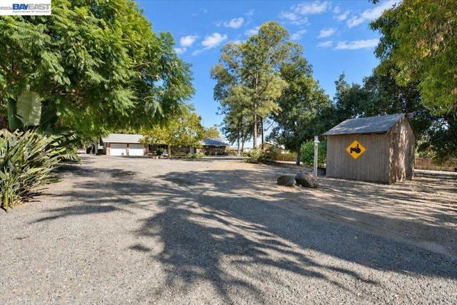 3360 Doyle Rd, Oakley, CA 94561