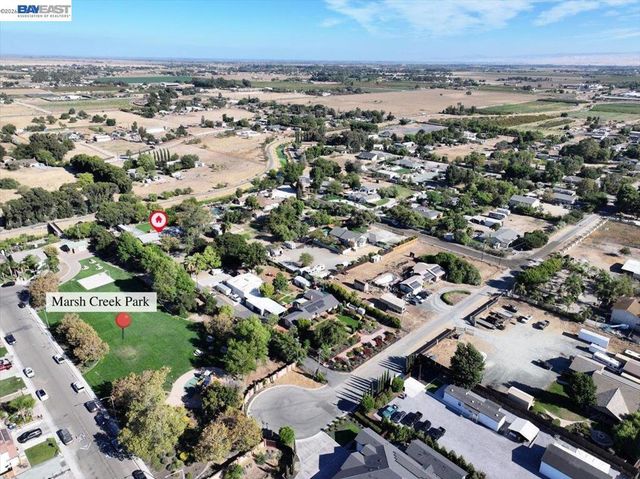 3360 Doyle Rd, Oakley, CA 94561