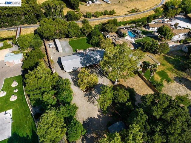 3360 Doyle Rd, Oakley, CA 94561