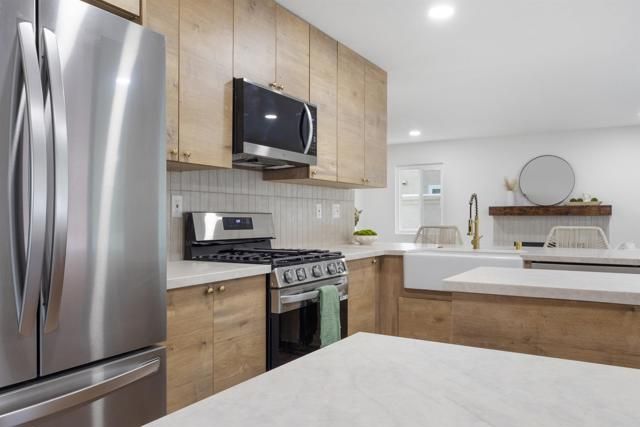 4350 Point Reyes Ct, Carlsbad, CA 92010