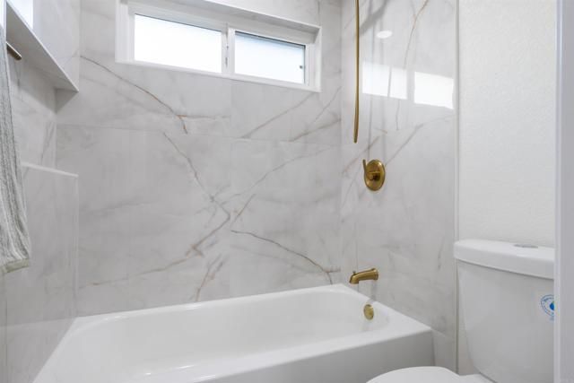 4350 Point Reyes Ct, Carlsbad, CA 92010