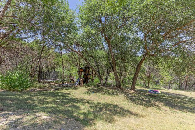 18202 W Reed Parks RD, Jonestown, TX 78645