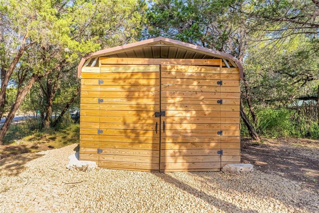 18202 W Reed Parks RD, Jonestown, TX 78645