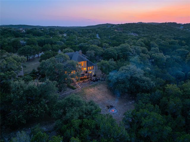 18202 W Reed Parks RD, Jonestown, TX 78645