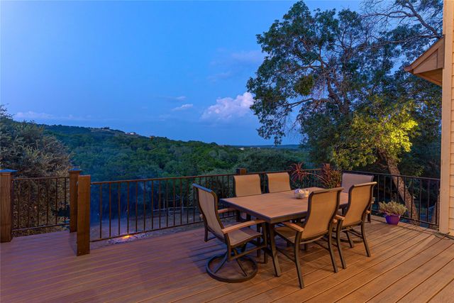 18202 W Reed Parks RD, Jonestown, TX 78645