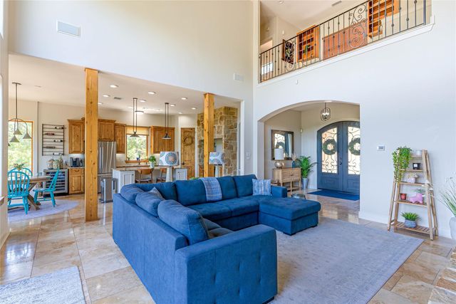 18202 W Reed Parks RD, Jonestown, TX 78645