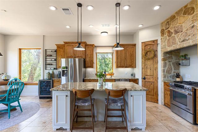 18202 W Reed Parks RD, Jonestown, TX 78645