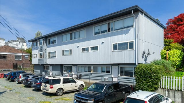 2614 Rucker Avenue, Everett, WA 98201