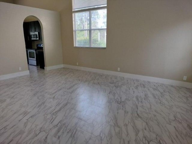 5671 Sunberry Circle, Fort Pierce, FL 34951