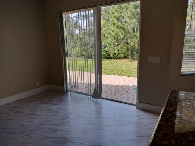 5671 Sunberry Circle, Fort Pierce, FL 34951