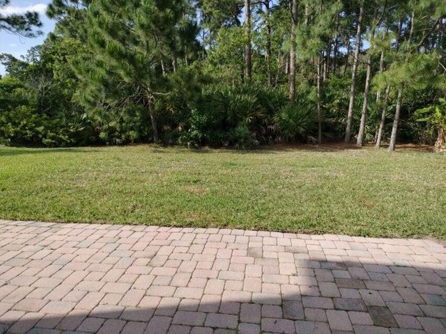 5671 Sunberry Circle, Fort Pierce, FL 34951