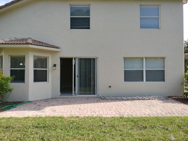 5671 Sunberry Circle, Fort Pierce, FL 34951