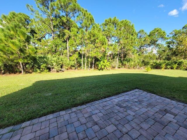 5671 Sunberry Circle, Fort Pierce, FL 34951
