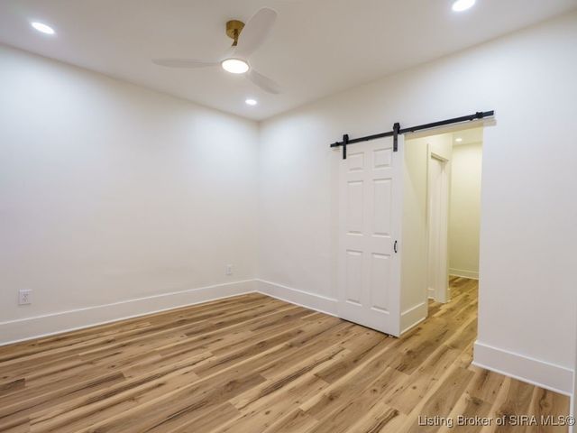 1525 E Oak Street, New Albany, IN 47150