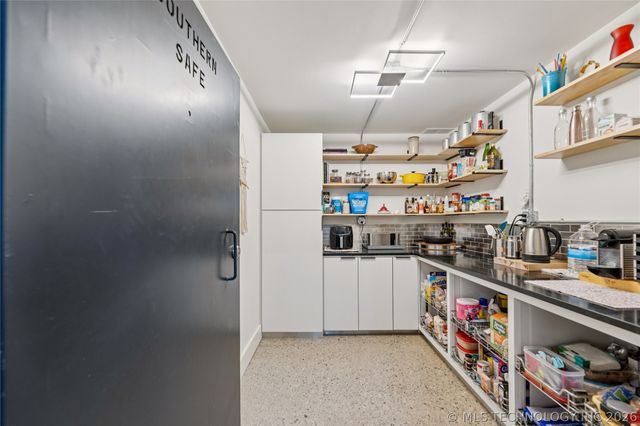 1433 E 38th Street, Tulsa, OK 74105