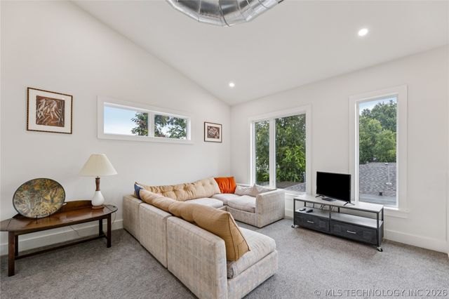 1433 E 38th Street, Tulsa, OK 74105