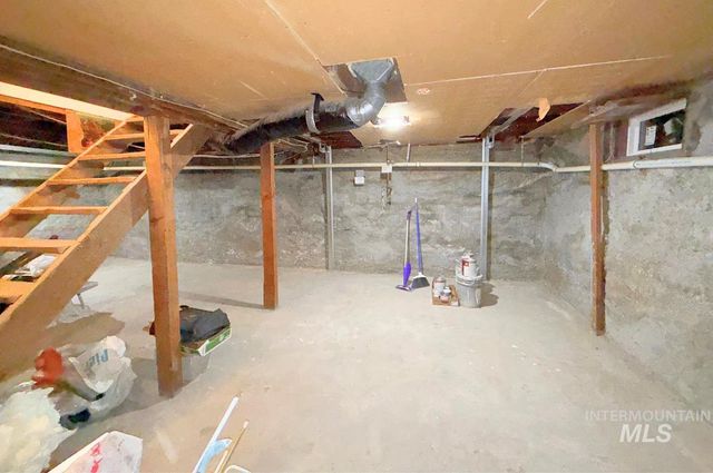 150 10th Avenue East, Twin Falls, ID 83301