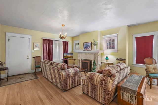 150 10th Avenue East, Twin Falls, ID 83301