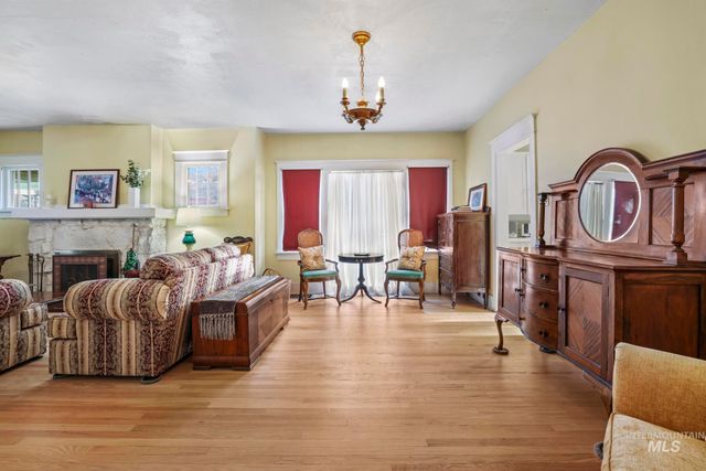 150 10th Avenue East, Twin Falls, ID 83301