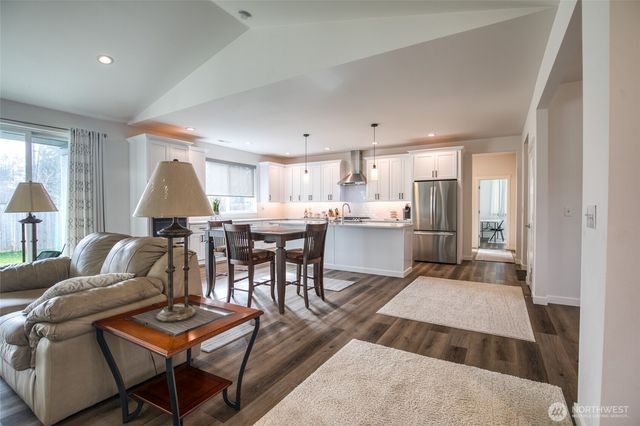 28 Roup Road, Montesano, WA 98563