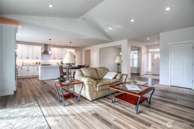 28 Roup Road, Montesano, WA 98563