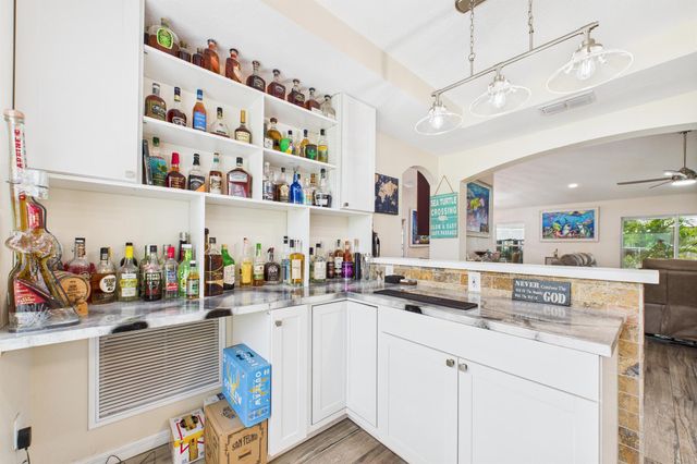8325 105th Court, Vero Beach, FL 32967