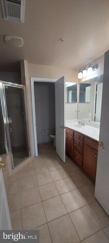 11808 OXBRIDGE DR, Germantown, MD 20876