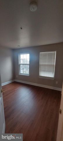 11808 OXBRIDGE DR, Germantown, MD 20876