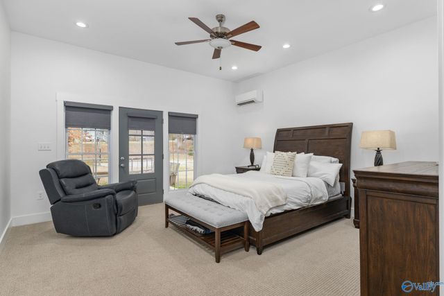 4712 Slalom Run, Owens Cross Roads, AL 35763