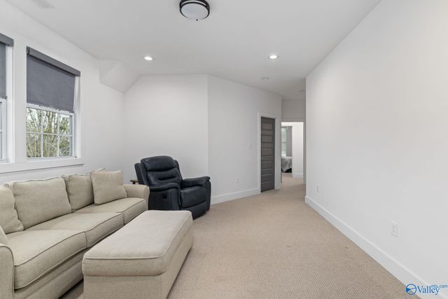 4712 Slalom Run, Owens Cross Roads, AL 35763