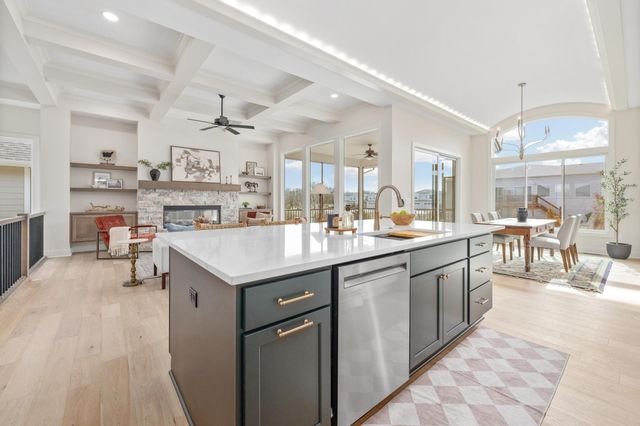 345 N Jackson Heights Ct, Wichita, KS 67206