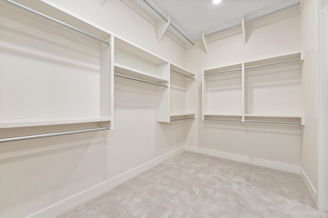 345 N Jackson Heights Ct, Wichita, KS 67206