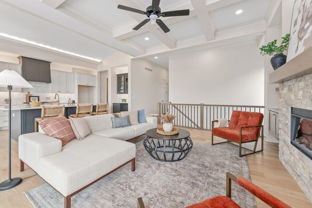 345 N Jackson Heights Ct, Wichita, KS 67206