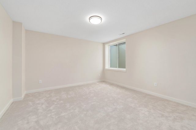 345 N Jackson Heights Ct, Wichita, KS 67206