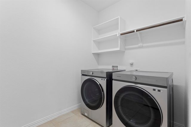 227 Chamberlain Drive, Fate, TX 75189