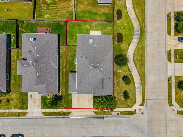 227 Chamberlain Drive, Fate, TX 75189