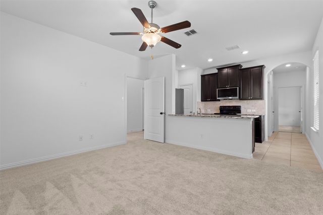 227 Chamberlain Drive, Fate, TX 75189