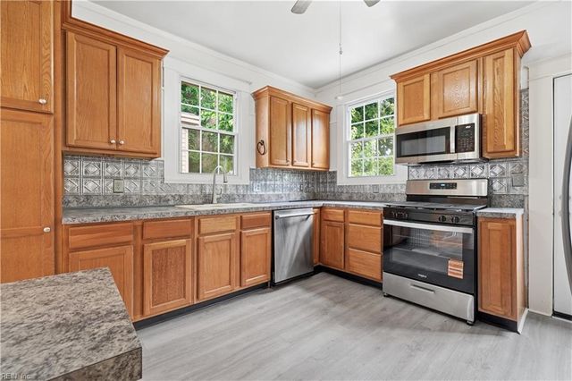416 Lee ST, Hampton, VA 23669