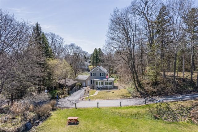 57 Lake Bluff Road, Irondequoit, NY 14622