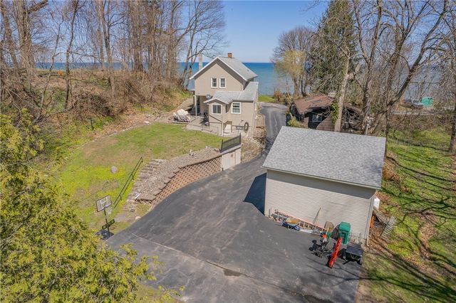 57 Lake Bluff Road, Irondequoit, NY 14622
